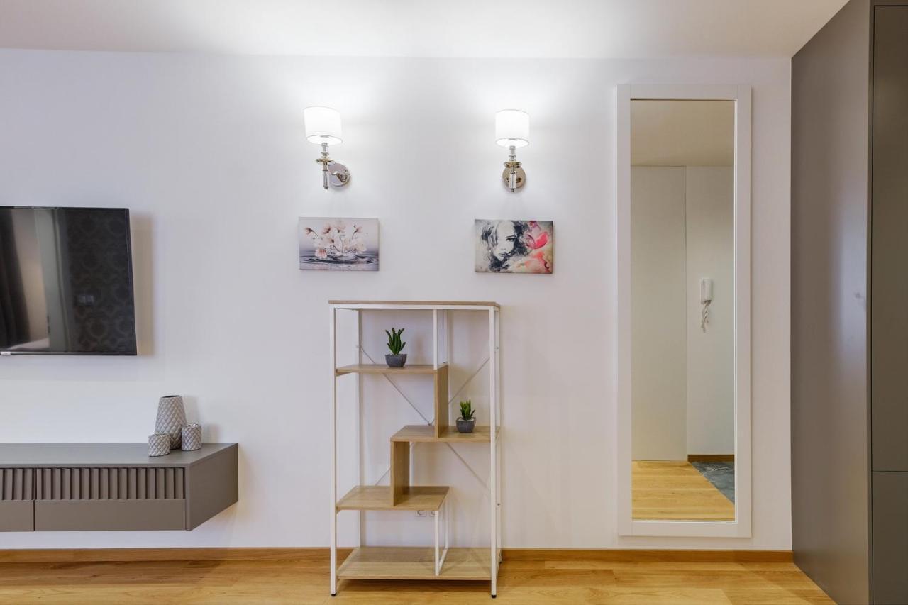 Florencja - Nowy Apartament W Centrum Miasta Z Klimatyzacja Oraz Zadaszonym Parkingiem W Cenie Новы-Тарг Экстерьер фото