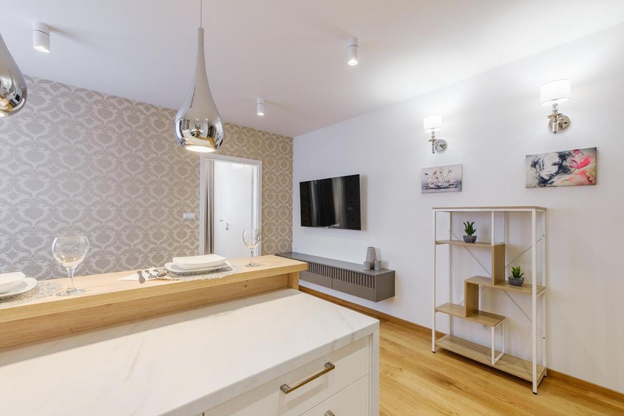Florencja - Nowy Apartament W Centrum Miasta Z Klimatyzacja Oraz Zadaszonym Parkingiem W Cenie Новы-Тарг Экстерьер фото