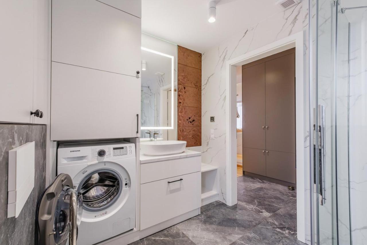 Florencja - Nowy Apartament W Centrum Miasta Z Klimatyzacja Oraz Zadaszonym Parkingiem W Cenie Новы-Тарг Экстерьер фото